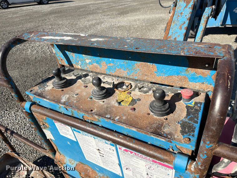 image for item FC3068 2007 Genie S-65 boom lift