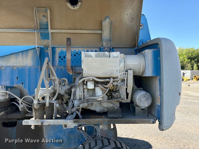 image for item FC3068 2007 Genie S-65 boom lift