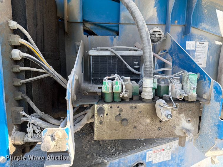 image for item FC3068 2007 Genie S-65 boom lift