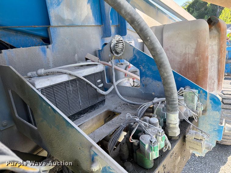image for item FC3068 2007 Genie S-65 boom lift
