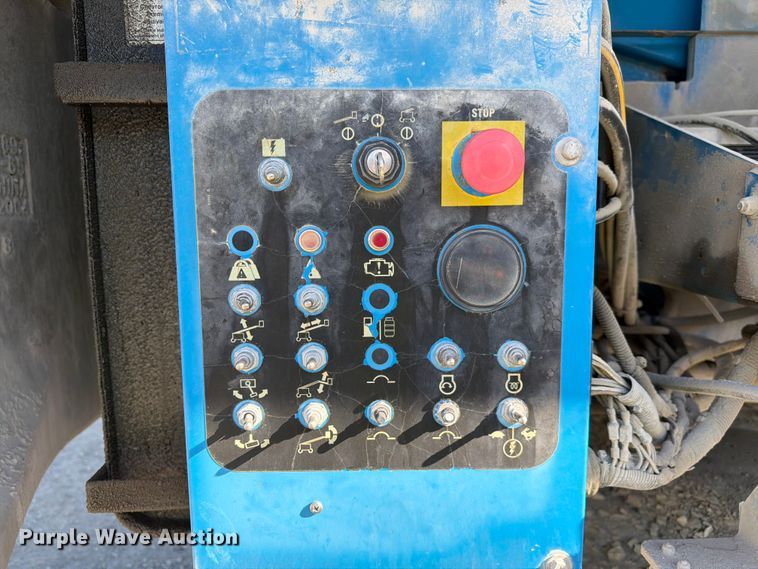 image for item FC3068 2007 Genie S-65 boom lift