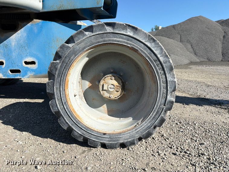 image for item FC3068 2007 Genie S-65 boom lift