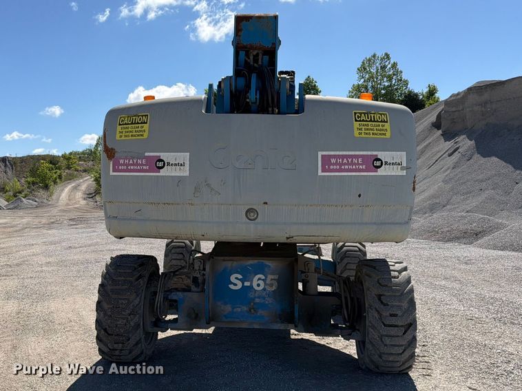 image for item FC3069 2007 Genie S-65 boom lift