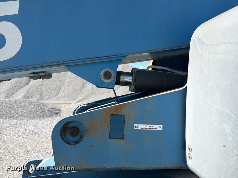 image for item FC3069 2007 Genie S-65 boom lift