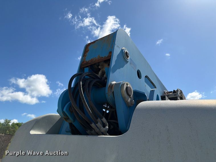 image for item FC3069 2007 Genie S-65 boom lift