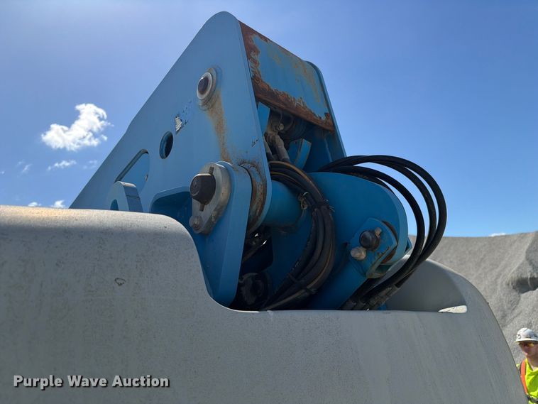 image for item FC3069 2007 Genie S-65 boom lift