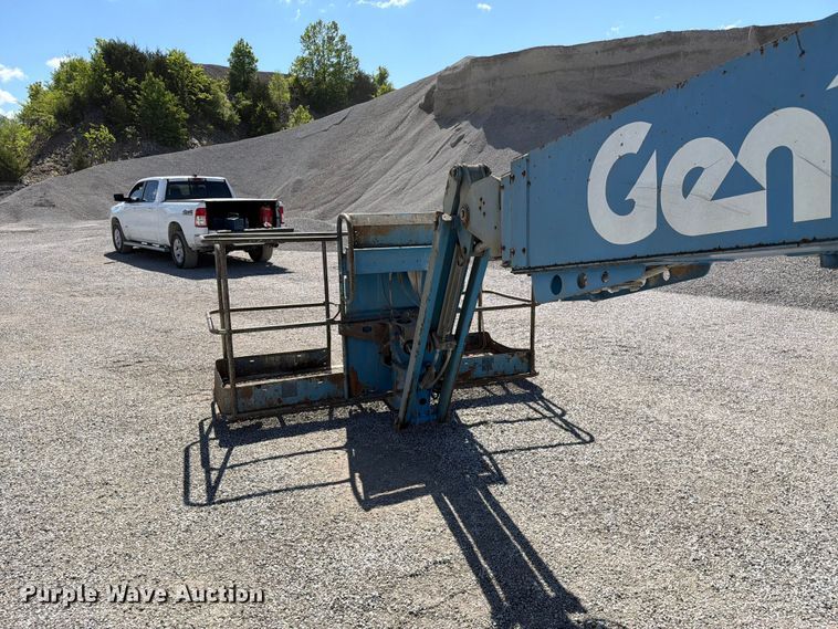 image for item FC3069 2007 Genie S-65 boom lift