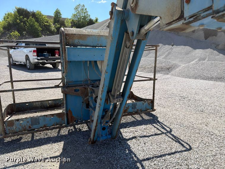 image for item FC3069 2007 Genie S-65 boom lift