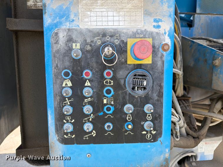 image for item FC3069 2007 Genie S-65 boom lift