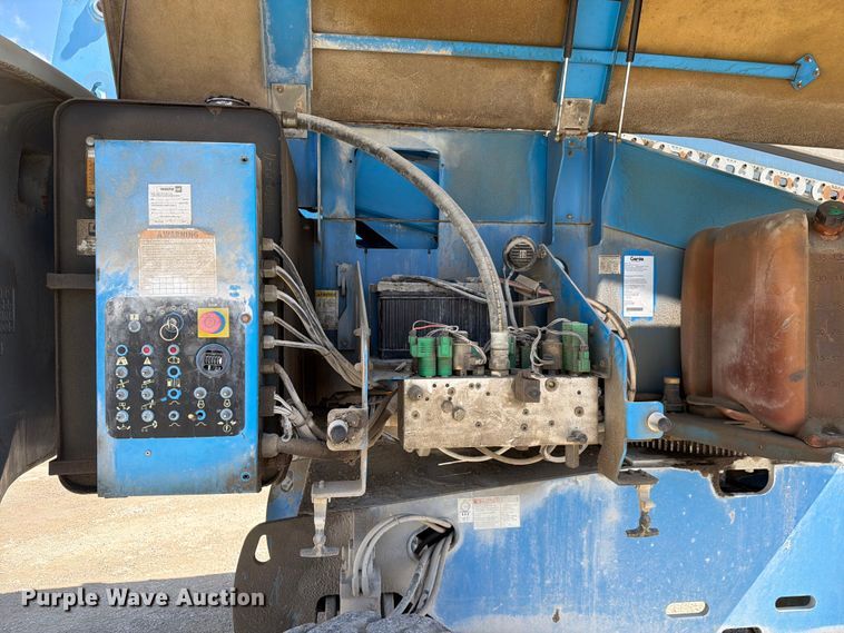 image for item FC3069 2007 Genie S-65 boom lift