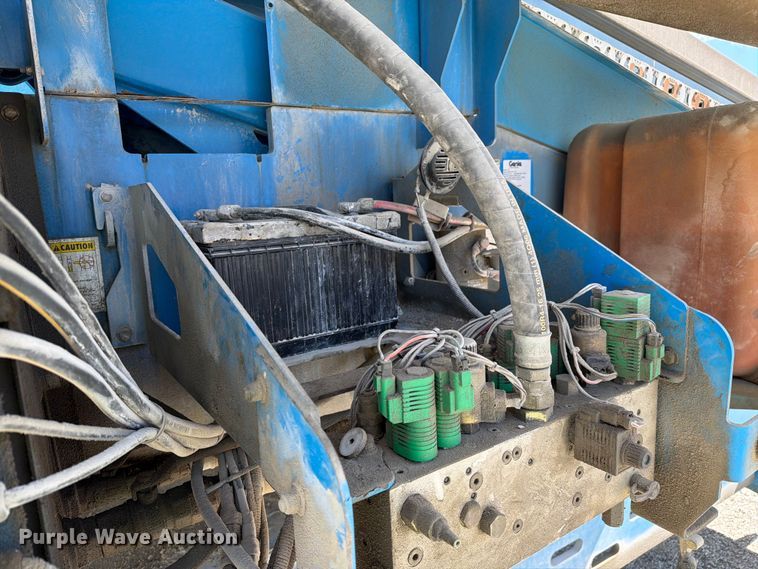 image for item FC3069 2007 Genie S-65 boom lift