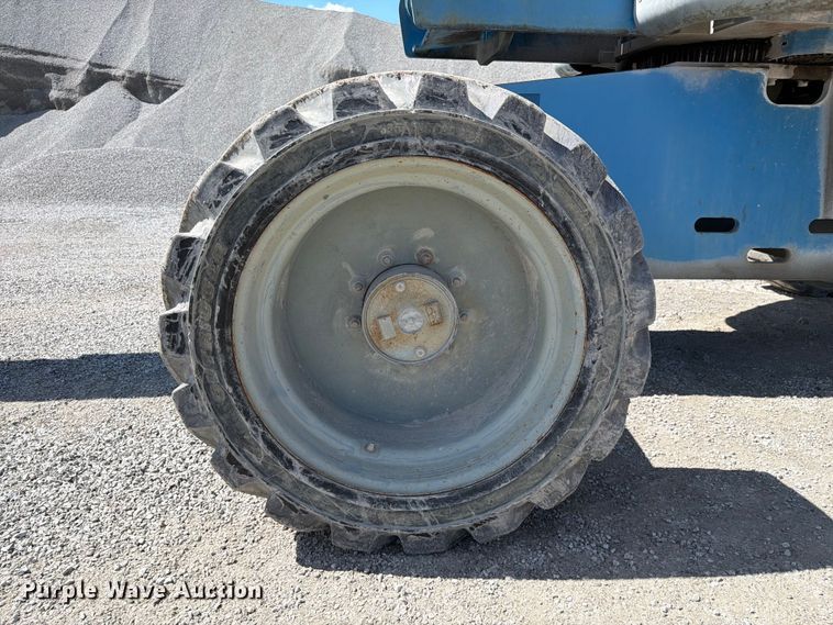 image for item FC3069 2007 Genie S-65 boom lift