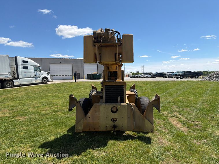 image for item FC3074 1966 Galion 150 crane