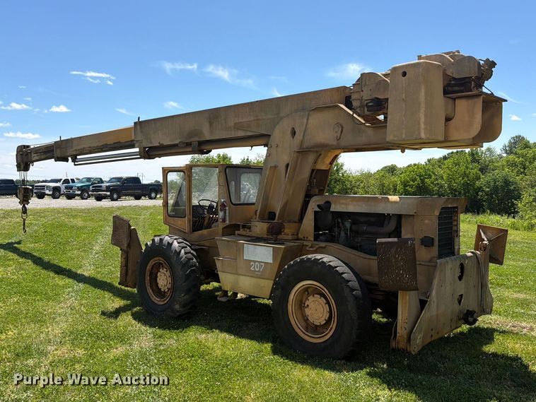 image for item FC3074 1966 Galion 150 crane