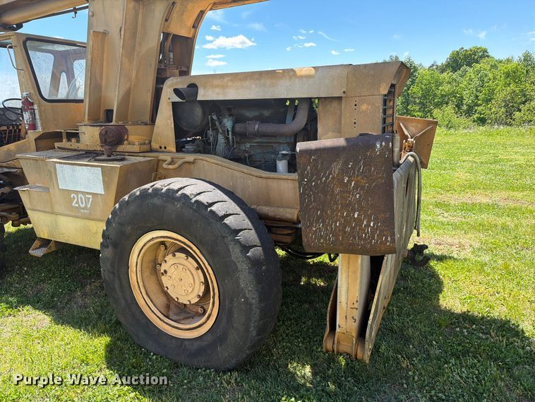 image for item FC3074 1966 Galion 150 crane