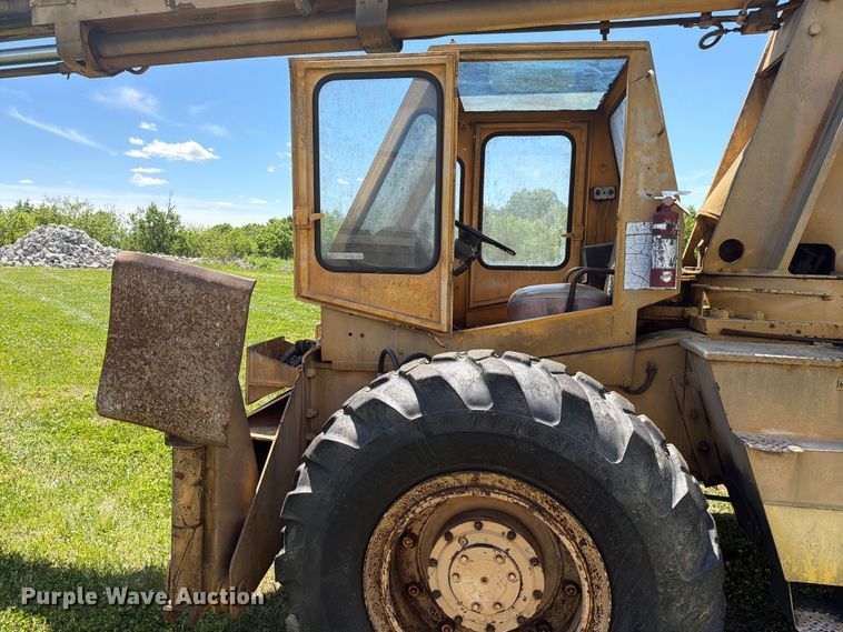 image for item FC3074 1966 Galion 150 crane