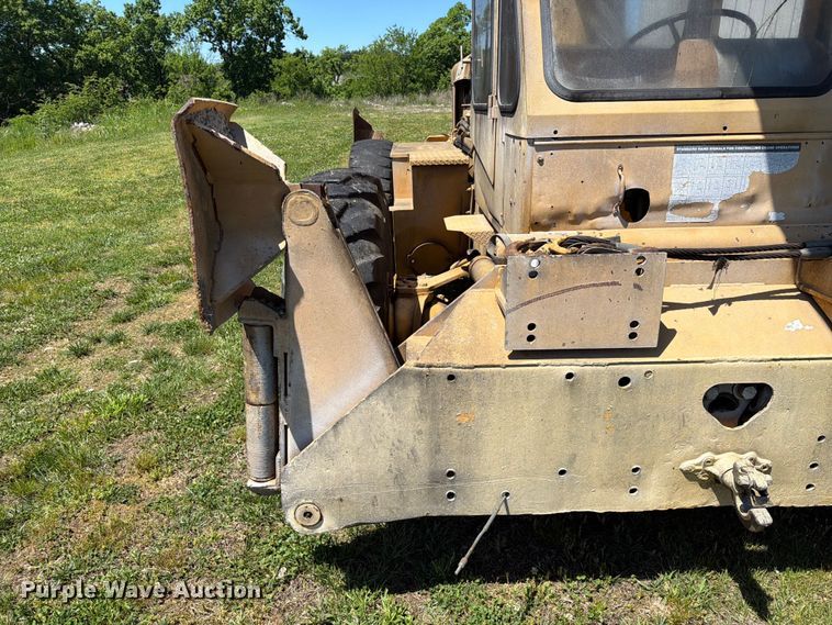 image for item FC3074 1966 Galion 150 crane