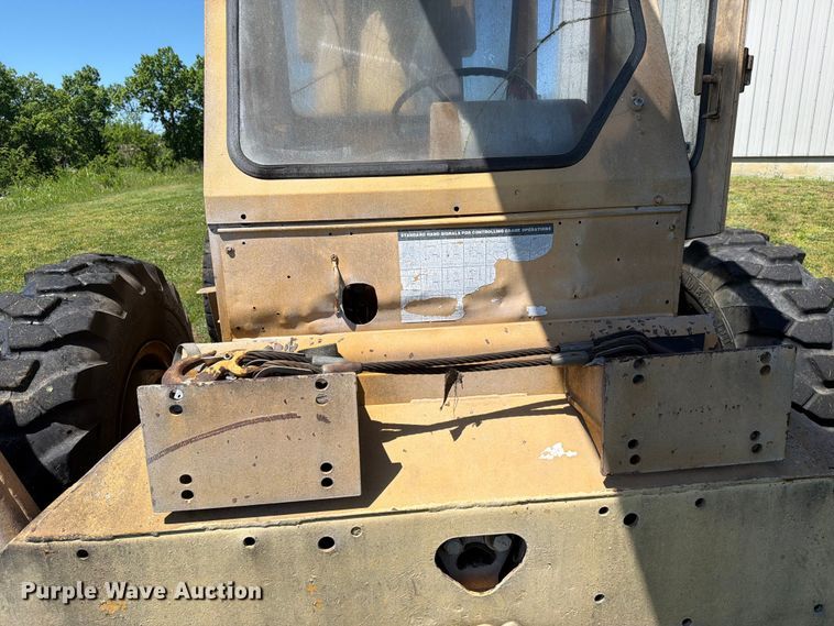 image for item FC3074 1966 Galion 150 crane