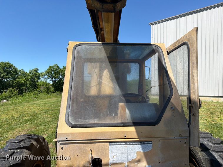 image for item FC3074 1966 Galion 150 crane