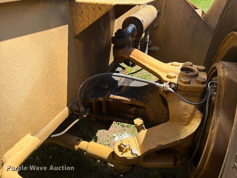 image for item FC3074 1966 Galion 150 crane