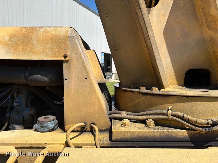 image for item FC3074 1966 Galion 150 crane