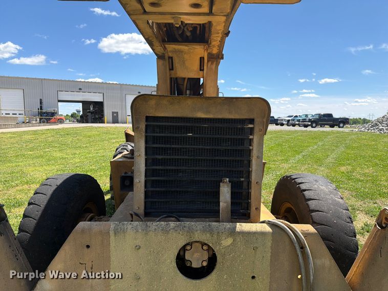 image for item FC3074 1966 Galion 150 crane