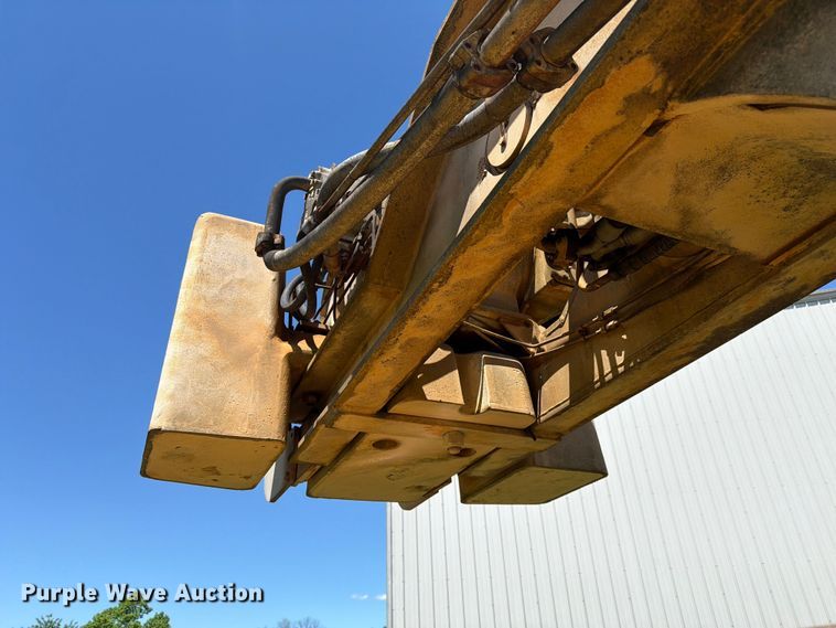 image for item FC3074 1966 Galion 150 crane