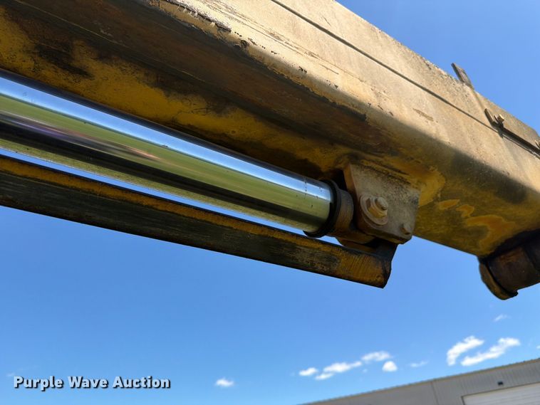 image for item FC3074 1966 Galion 150 crane