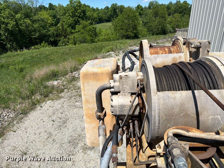 image for item FC3074 1966 Galion 150 crane