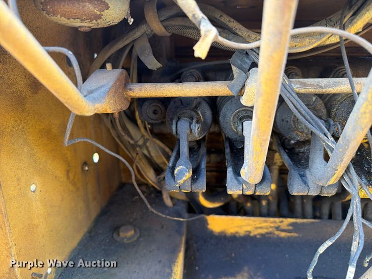 image for item FC3074 1966 Galion 150 crane