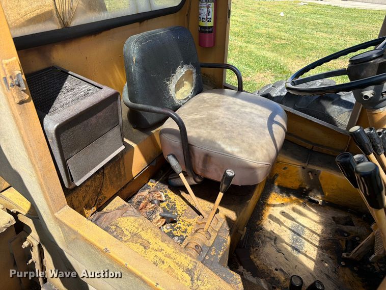 image for item FC3074 1966 Galion 150 crane