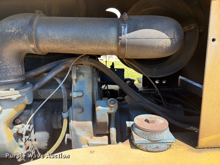 image for item FC3074 1966 Galion 150 crane