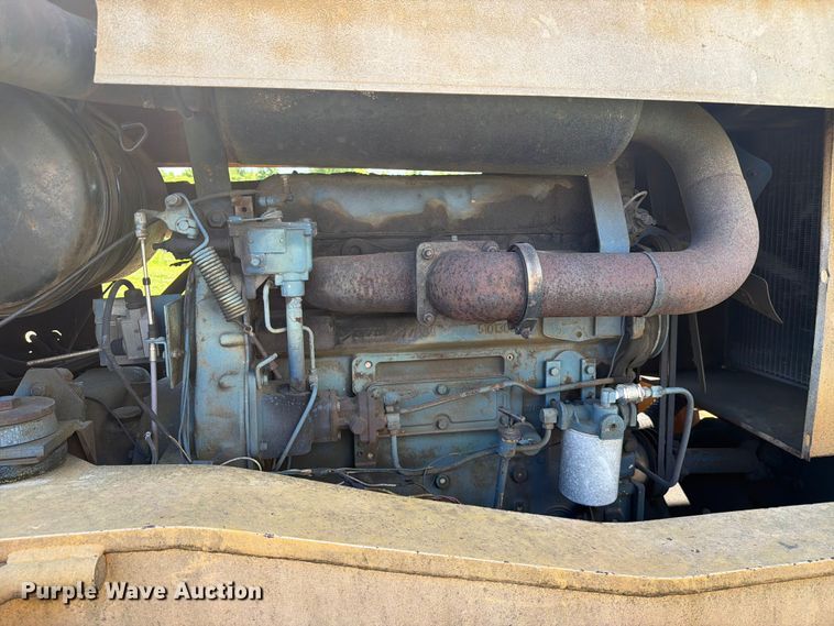 image for item FC3074 1966 Galion 150 crane