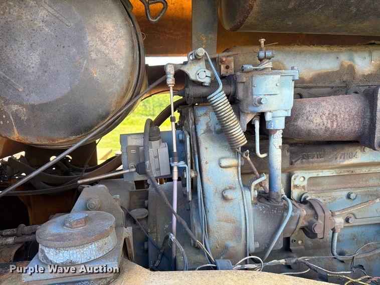 image for item FC3074 1966 Galion 150 crane