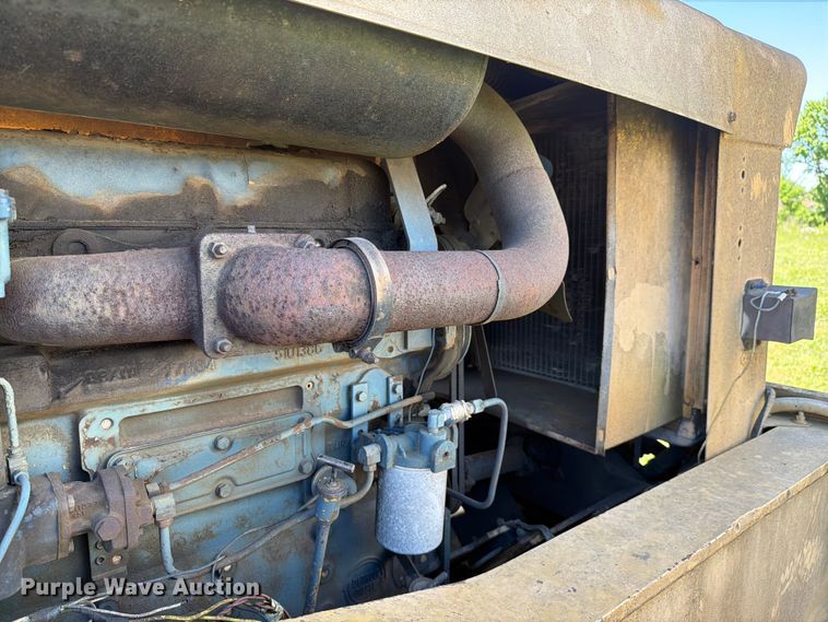 image for item FC3074 1966 Galion 150 crane