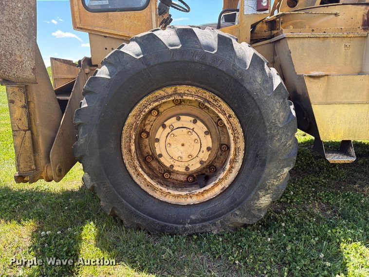 image for item FC3074 1966 Galion 150 crane