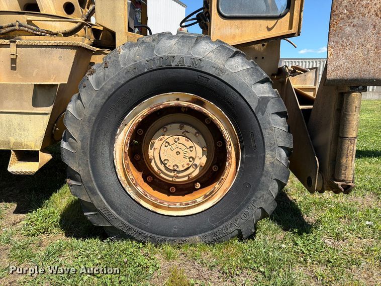 image for item FC3074 1966 Galion 150 crane