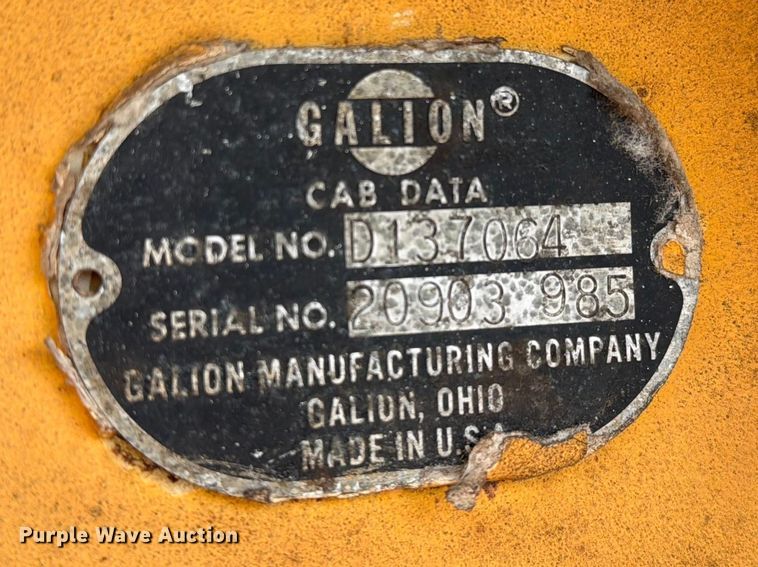 image for item FC3074 1966 Galion 150 crane