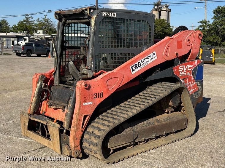 image for item FC3075 Kubota SVL95-2S tracked skid steer loader