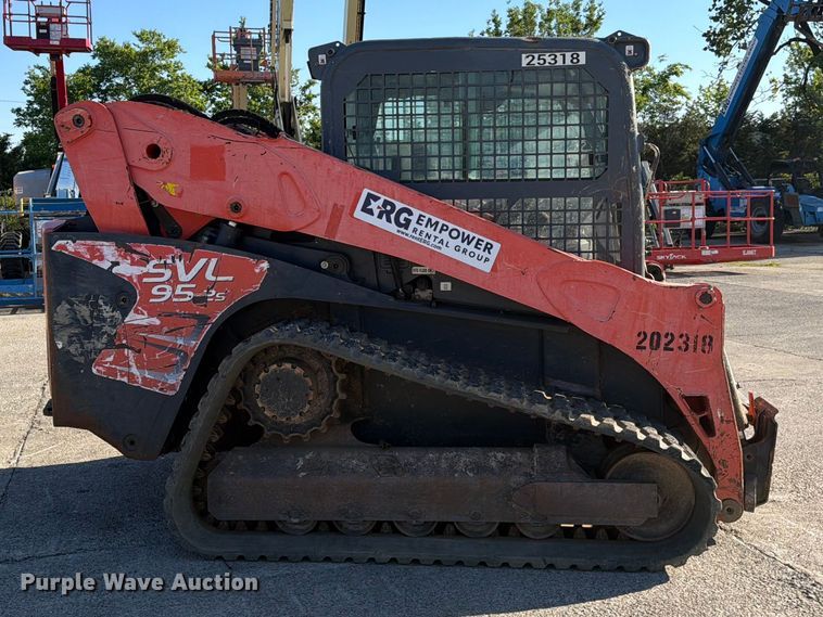 image for item FC3075 Kubota SVL95-2S tracked skid steer loader