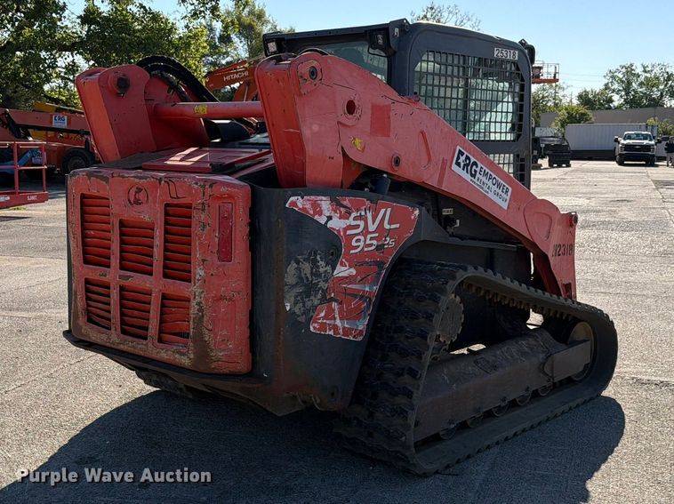 image for item FC3075 Kubota SVL95-2S tracked skid steer loader
