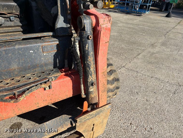 image for item FC3075 Kubota SVL95-2S tracked skid steer loader