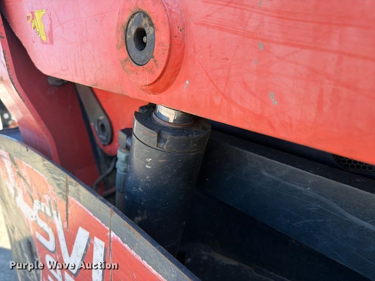image for item FC3075 Kubota SVL95-2S tracked skid steer loader