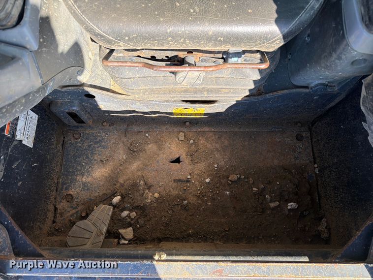 image for item FC3075 Kubota SVL95-2S tracked skid steer loader