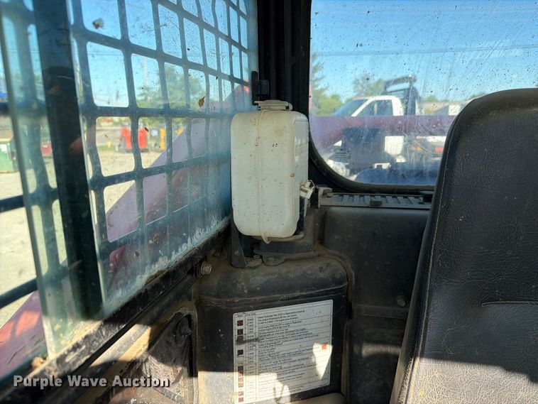 image for item FC3075 Kubota SVL95-2S tracked skid steer loader