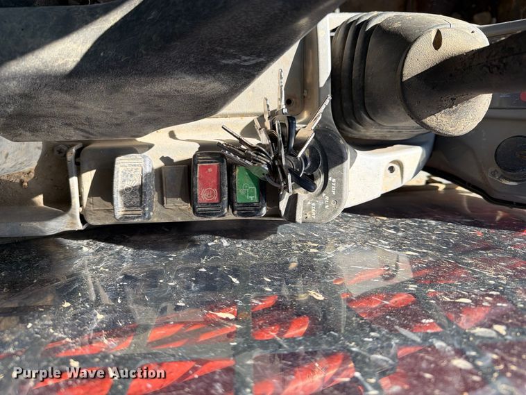 image for item FC3075 Kubota SVL95-2S tracked skid steer loader
