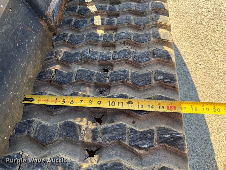 image for item FC3075 Kubota SVL95-2S tracked skid steer loader