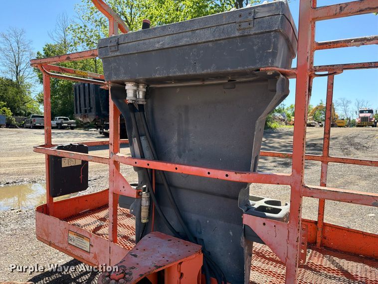 image for item FC3085 JLG 600SC boom lift