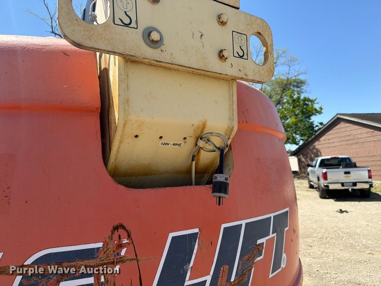 image for item FC3085 JLG 600SC boom lift
