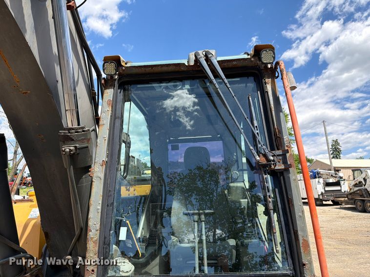 image for item FC3086 2017 Volvo EC140EL excavator
